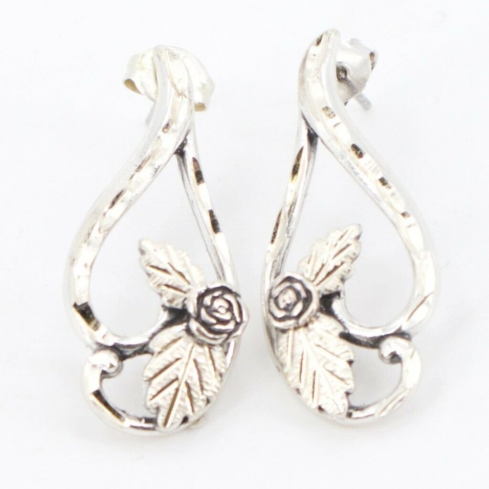 Black Hills Gold Rose Flower Leaf Post Earrings 4.5 Grams